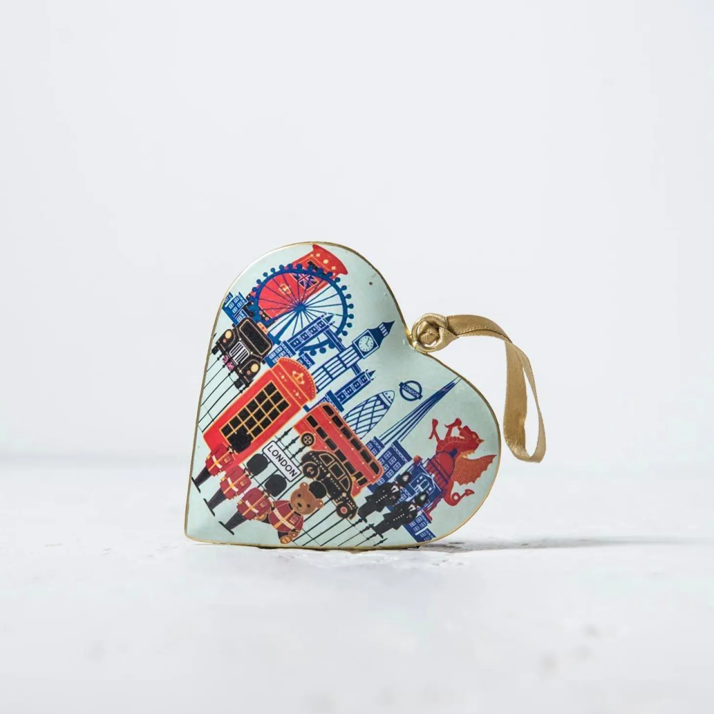 london_heart_shaped_metal_christmas_decoration__dragon_1.webp Hot London Heart Shaped Metal Christmas Decoration - Dragon Christmas Decorations | Christmas Decorations