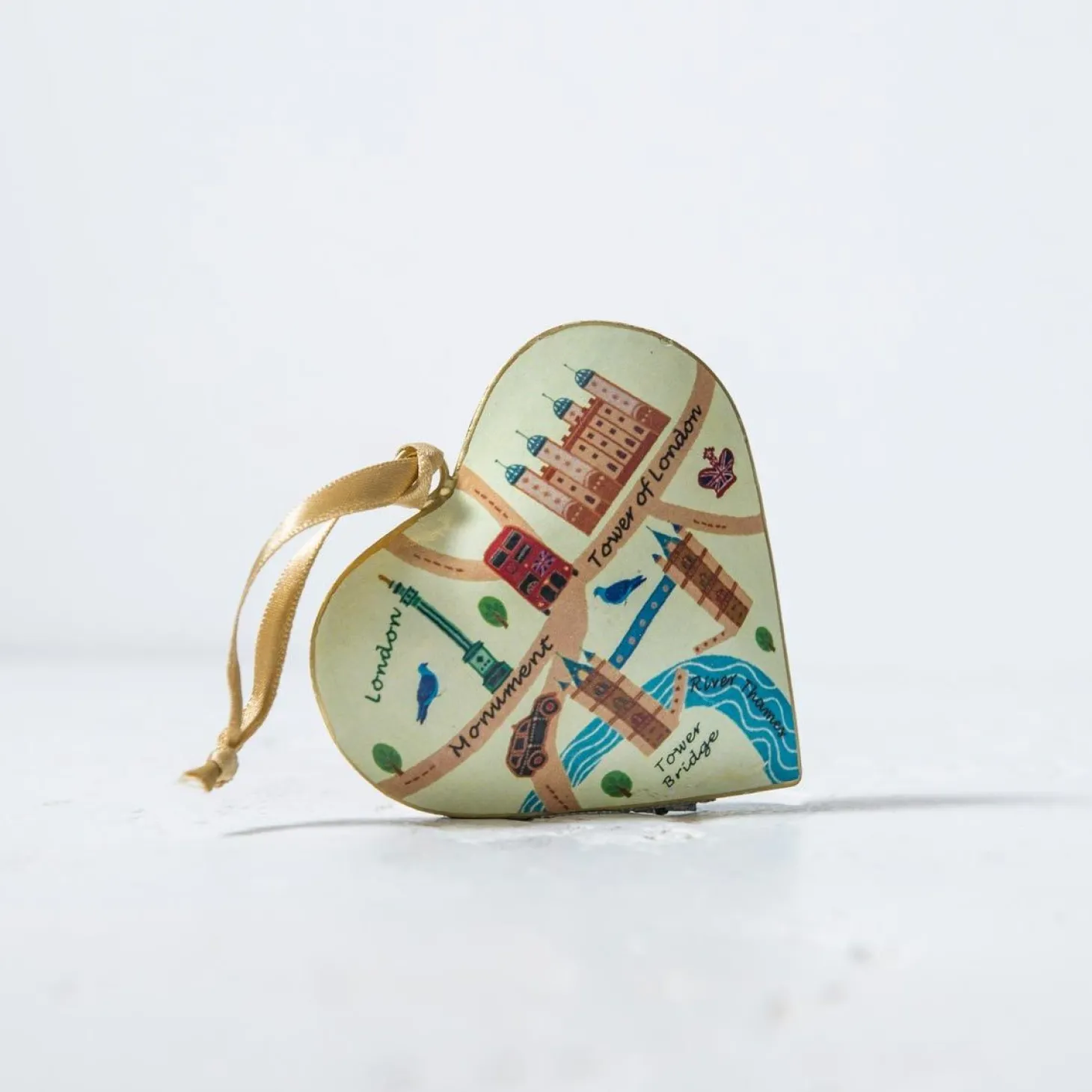 Store London Heart Shaped Metal Christmas Decoration - Tower Bridge Christmas Decorations | Christmas Decorations