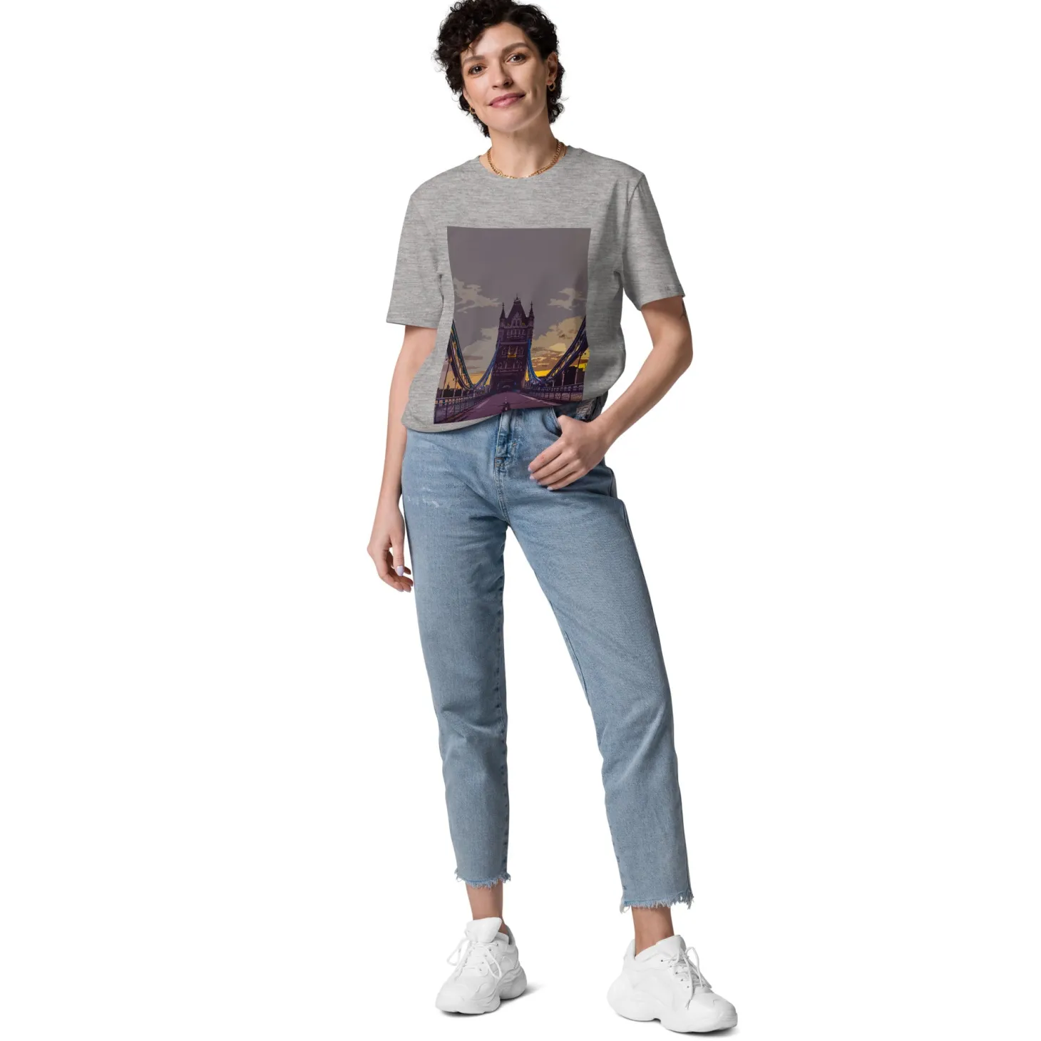 tower_bridge_at_dawn__organic_cotton_tshirt_19.webp Cheap Tower Bridge at Dawn - Organic Cotton T-Shirt Clothing | Tower Bridge Gifts