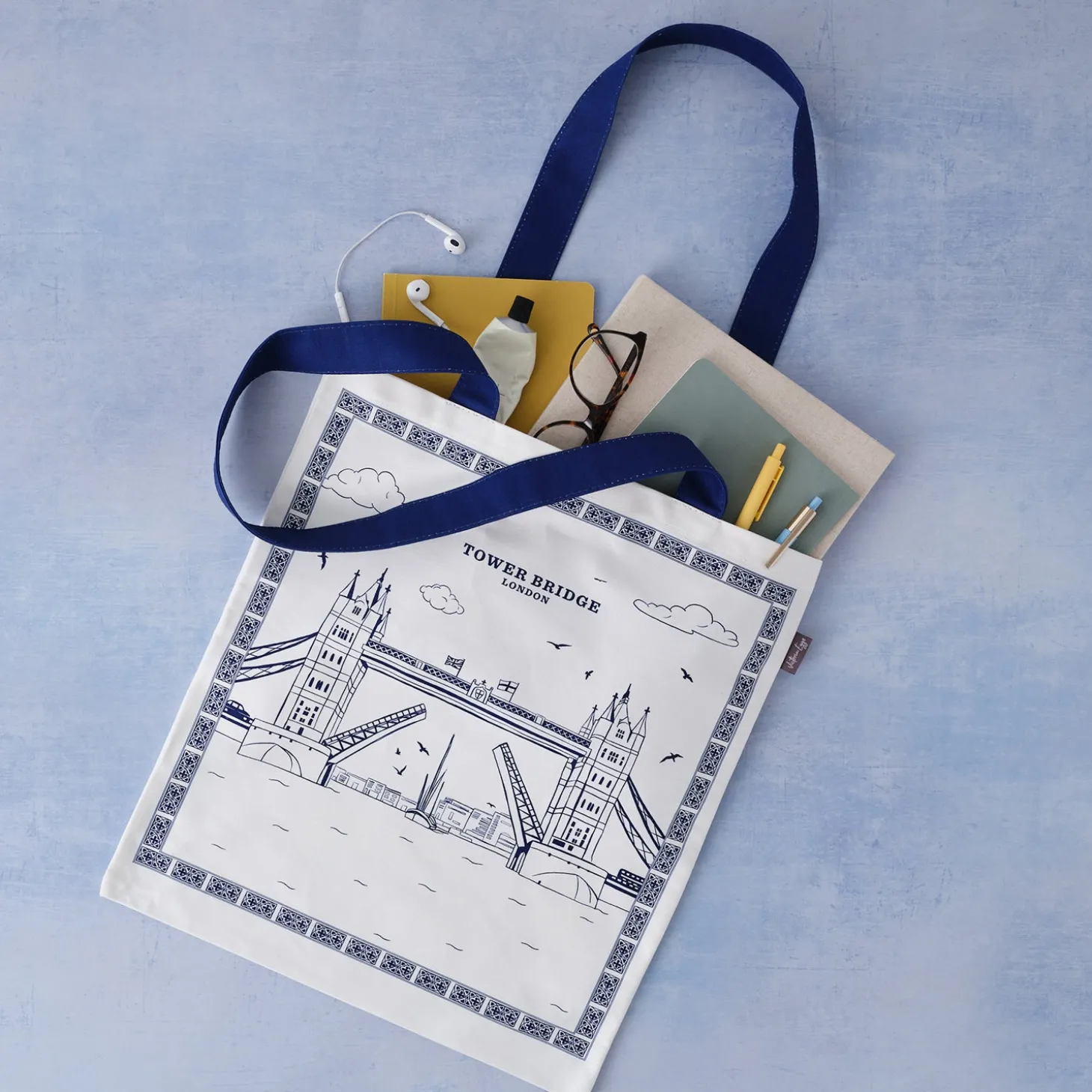 tower_bridge_canvas_tote_bag_by_victoria_eggs_1.webp Store Tower Bridge Canvas Tote Bag by Bags | Tower Bridge Gifts