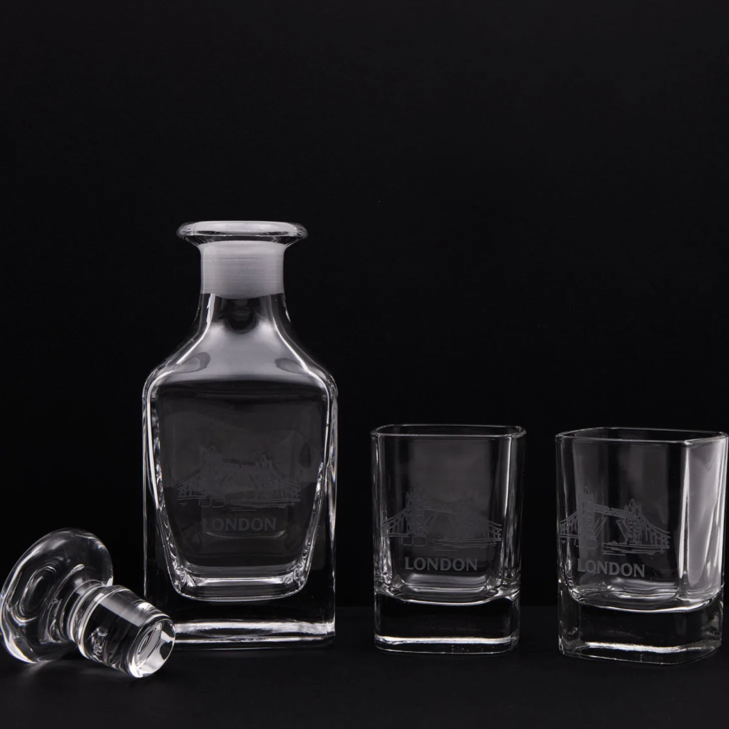 tower_bridge_night_cap_glasses_boxed_set_0.webp Hot Tower Bridge Night Cap Glasses Boxed Set Glasses & Glassware | Luxury Gifts