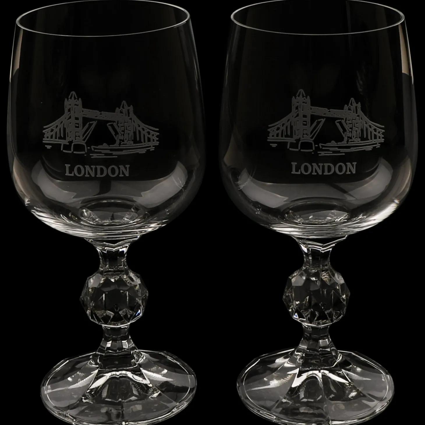 tower_bridge_wine_glasses_boxed_set_1.webp New Tower Bridge Wine Glasses Boxed Set Glasses & Glassware | Luxury Gifts